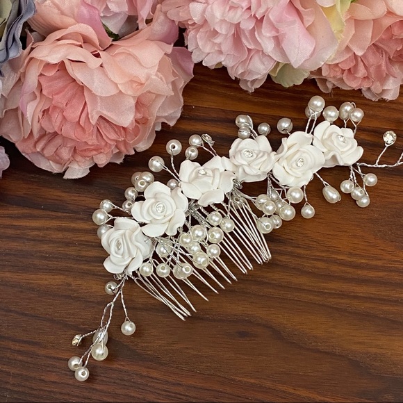 Pearl and Crystal White Flower Bridal Hair Comb - Picture 9 of 16